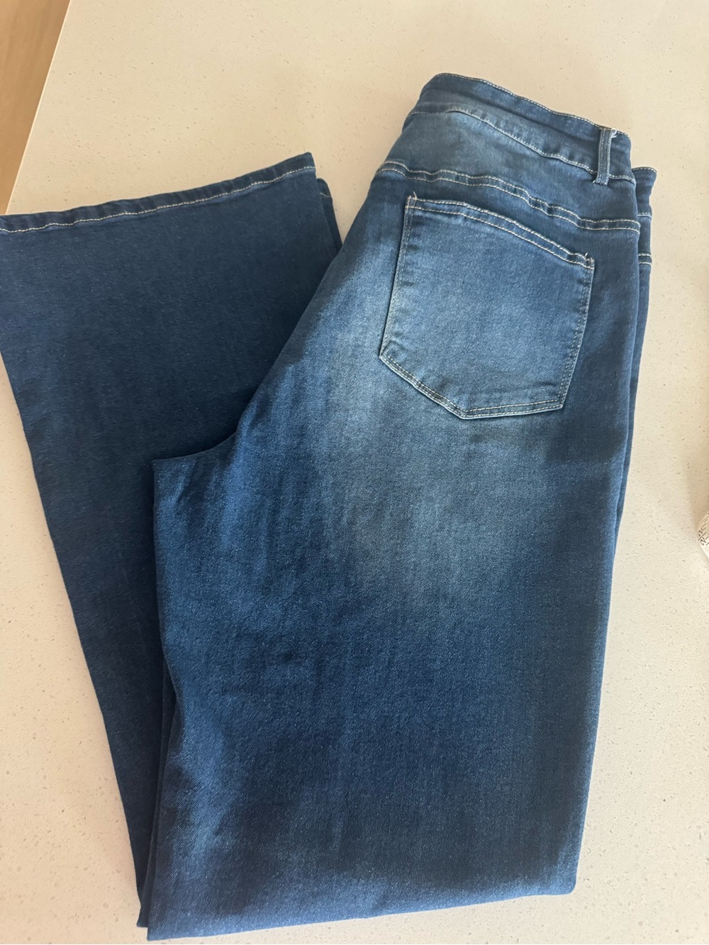 Women's Wide Leg Jeans in Vintage Blue - Picture 7 of 9